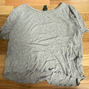 A grey basic shirt!